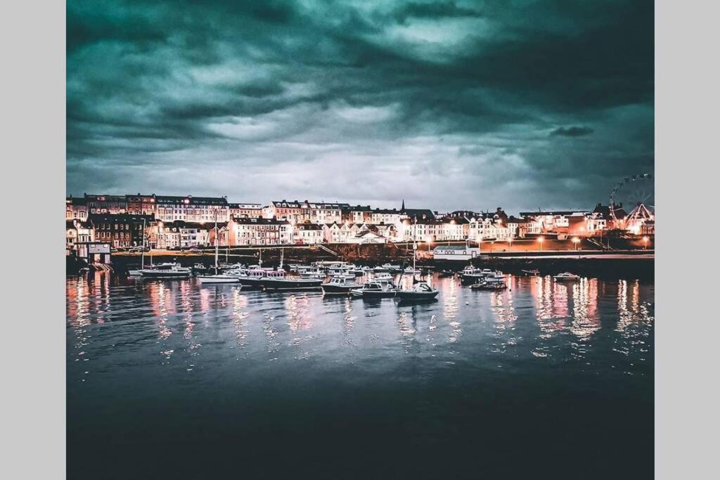 Luxurious Beach Front Apartment In Portrush Exterior photo